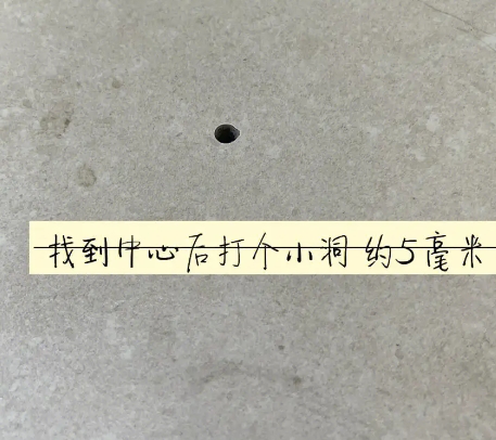 神农架林瓷砖空鼓维修公司专业解答在瓷砖铺贴过程中，如果砂料搅拌不均匀，将会带来以下问题
